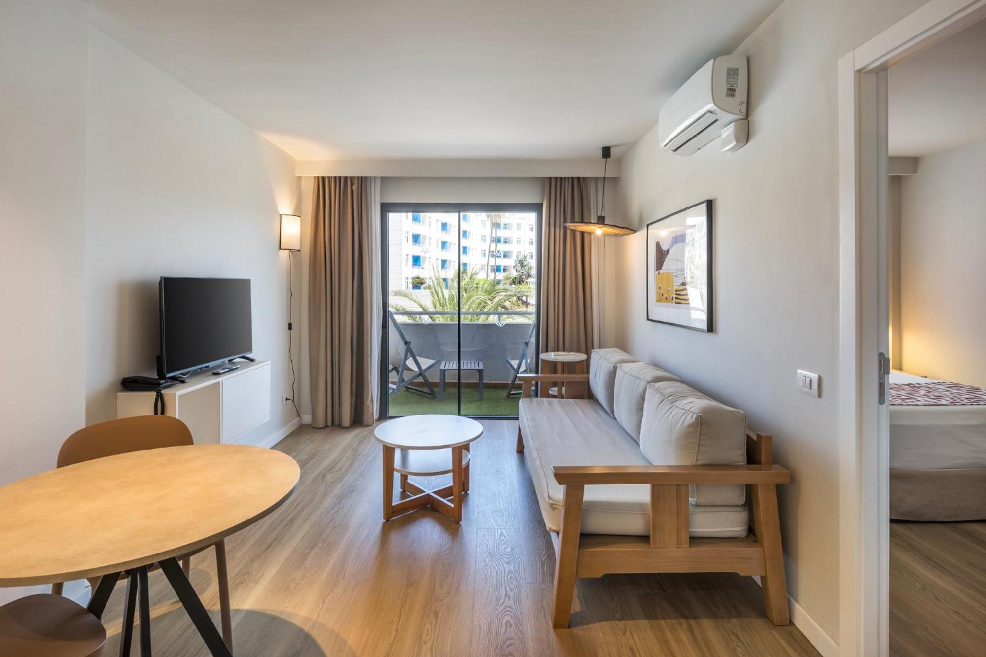 Hotel Livvo Anamar Suites Плайя-дель-Инглес Экстерьер фото
