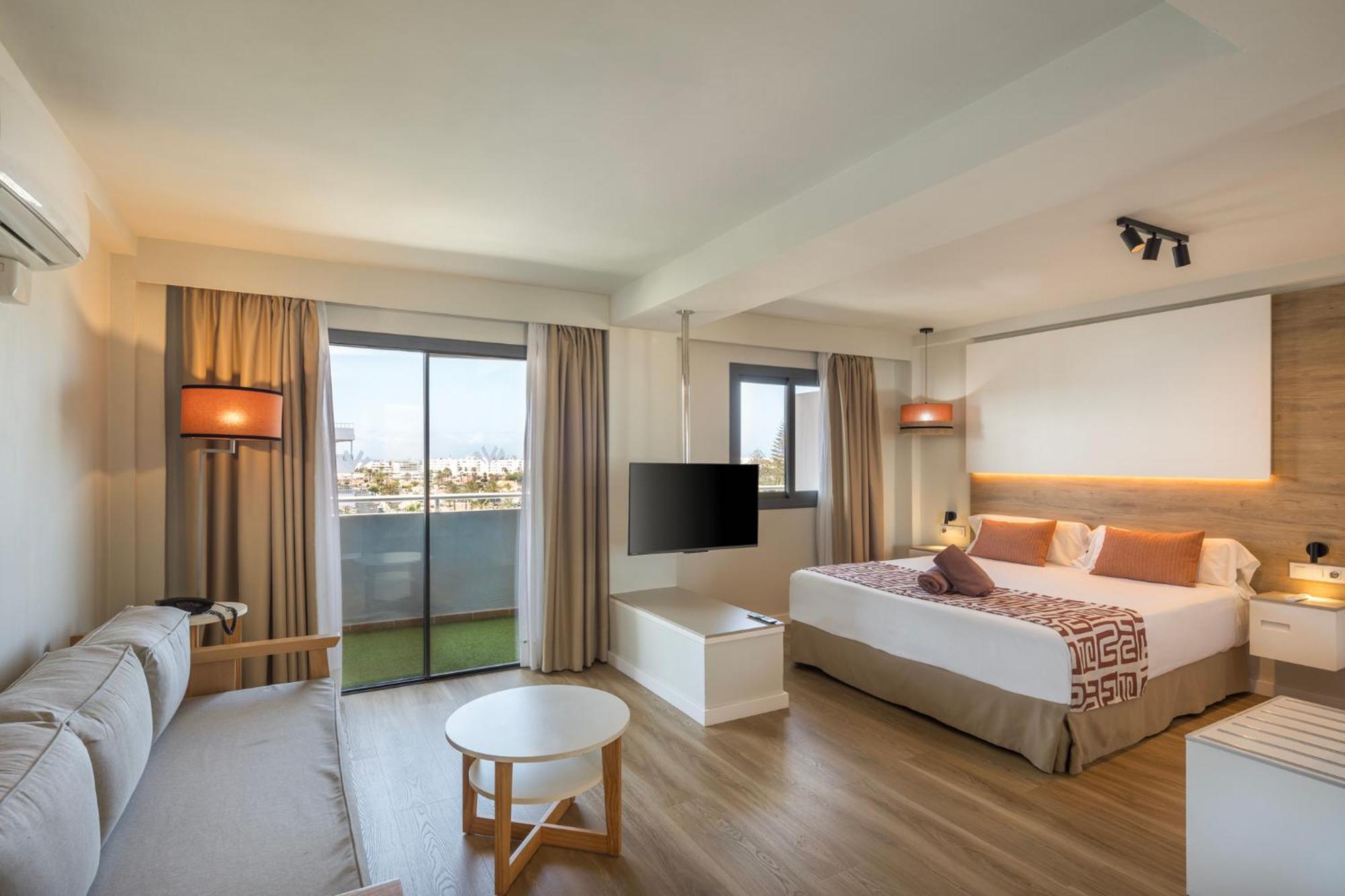 Hotel Livvo Anamar Suites Плайя-дель-Инглес Экстерьер фото