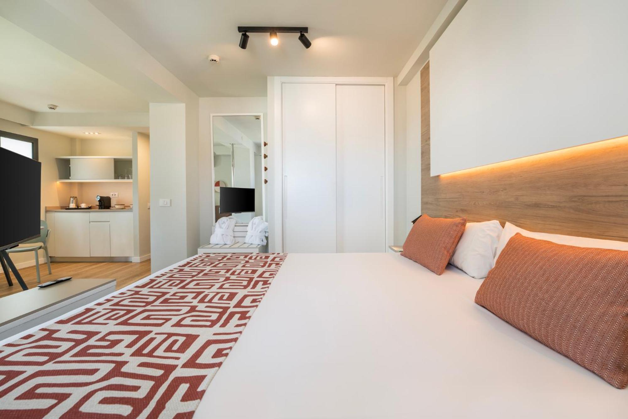 Hotel Livvo Anamar Suites Плайя-дель-Инглес Экстерьер фото