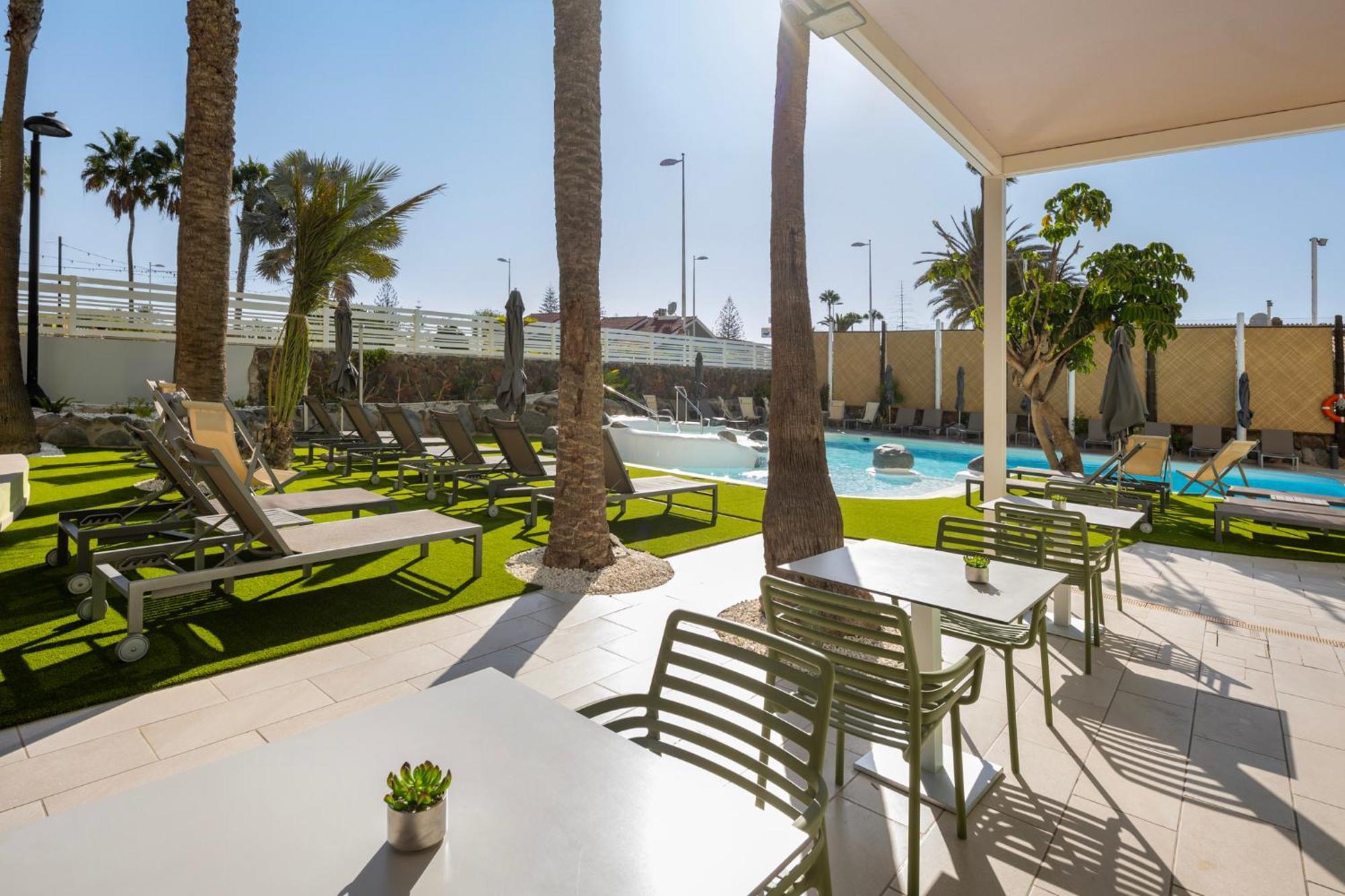 Hotel Livvo Anamar Suites Плайя-дель-Инглес Экстерьер фото